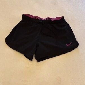 NIKE BLACK/FUSCHIA LINED WITH UNDER SHORTS SZ SMALL